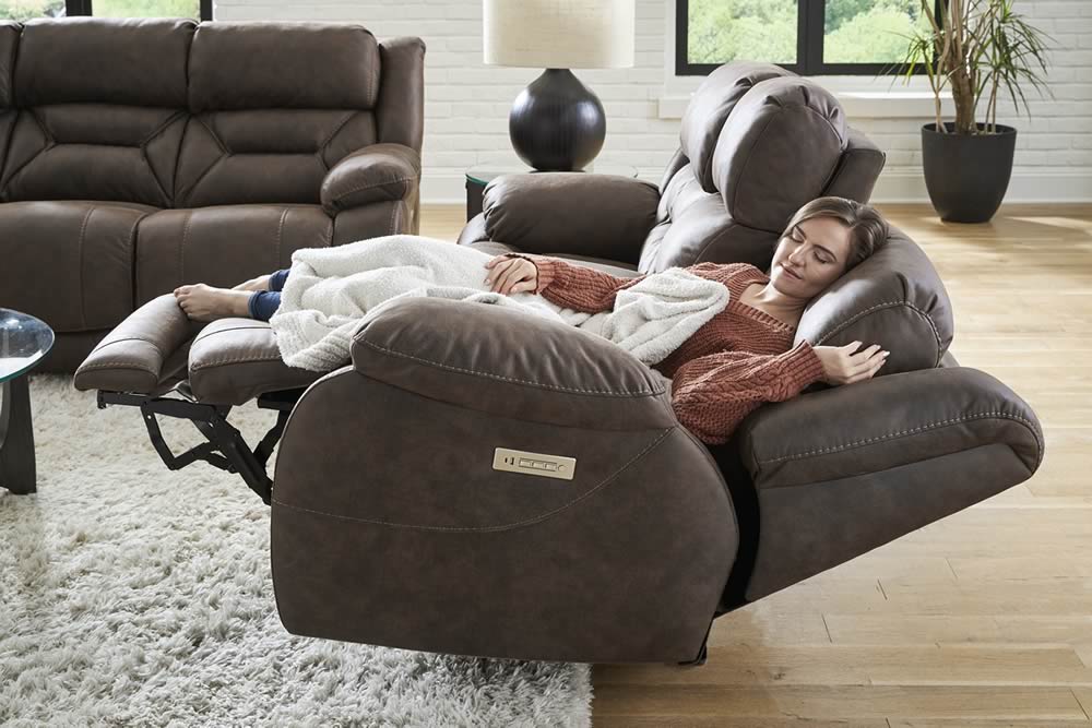 Zero-Gravity Recliner